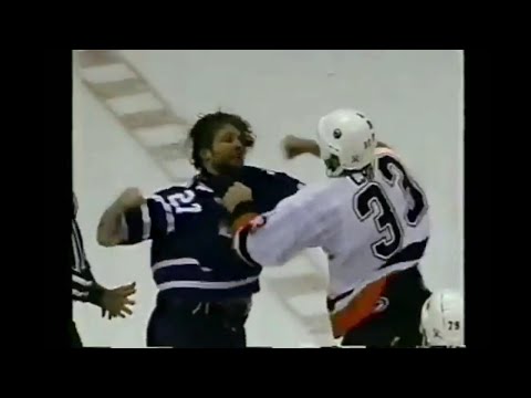 Maple Leafs - Islanders g6 rough stuff 4/28/02