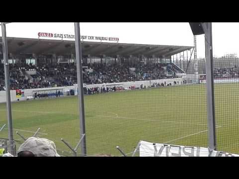 Stuttgarter Kickers Einlauf gegen den VfB 2 am 02.04.16