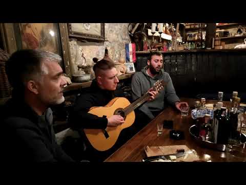 Iz toverne pisma zvoni - Klapa Sebenico (Konoba)