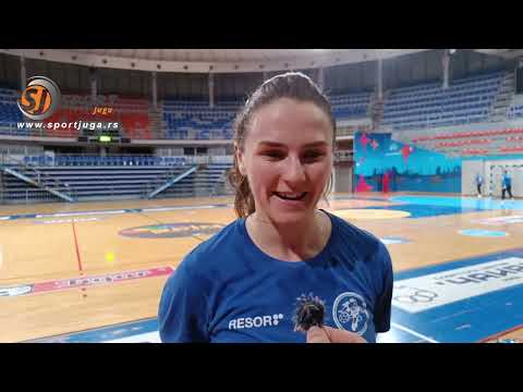 ŽRK Naisa, trener Slavko Krnjajac rukometašica Jelena Knežević, pred meč 18. kola protiv Bekamenta