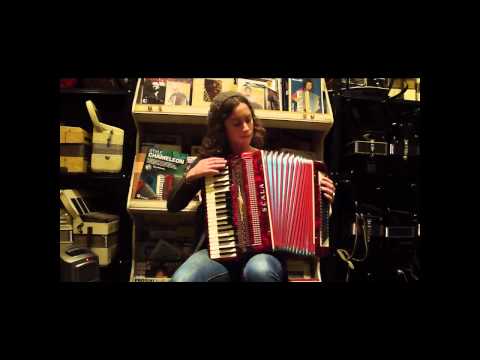 980 - Red Scala LM 120 $495