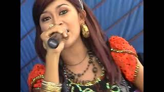 Download lagu Lelaki Cadangan - Gayuh Rakasiwi -  New Pallapa live Karang Pilang 2008 mp3