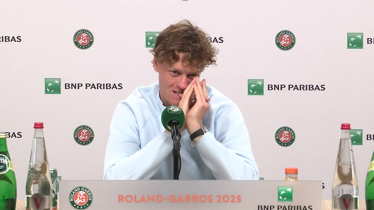 Roland-Garros 2025 - Jannik Sinner, battuto da Carlos Alcaraz: “Non passerò il mio tempo a piangere”