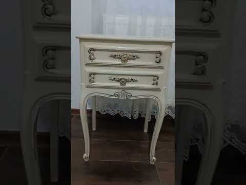 Piesă veche de mobilier cu haina nouă!