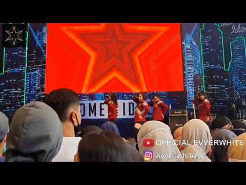 Evverwhite Dance Cover Everglow at Konser Kemenangan Indonesian Idol 2020 Gandaria City Mall 140320