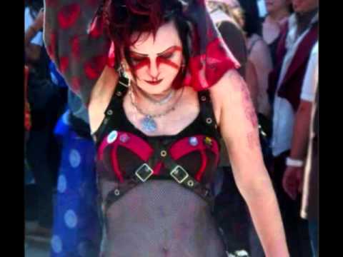 Gareth Emery Feat Lucy Saunders Sanctuary-How Weird Street Festival.