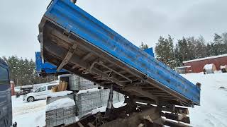 Mercedes-Benz 814D dump truck | Image 5 - Autoline