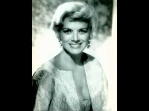 Rosemary Clooney - How Am I to Know?
