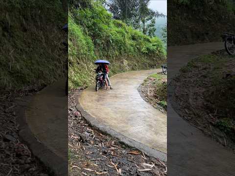 Menegangkan! Motor los rem di jalan curam bikin dag dig dug