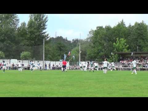 Jugada del Oiartzun con remate de Evelyn - www.ligavascafemenina.jimdo.com