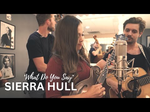 Sierra Hull - "What Do You Say" (Backstage at the Ryman)