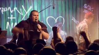 Feine Sahne Fischfilet - [LIVE@PETER_WEISS_HAUS] - Komplett im Arsch