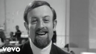 Roger Whittaker - New World In The Morning (The Dickie Henderson Show, 27.03.1971)