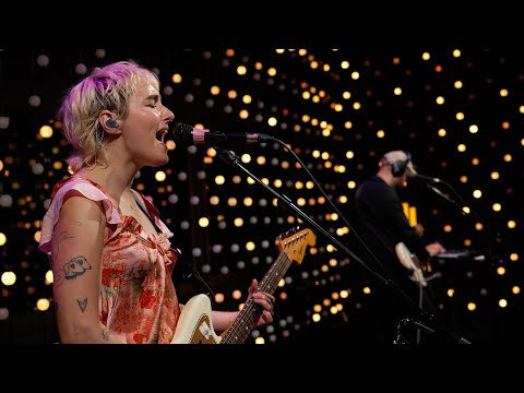 NewDad – Roobosh (Live on KEXP)