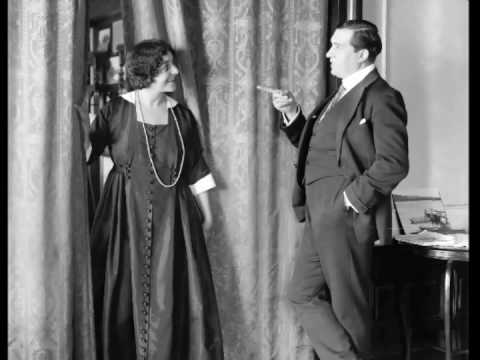 "The World's Most Beautiful Woman" /  Soprano  Lina Cavalieri  ~  Carmen (1910)