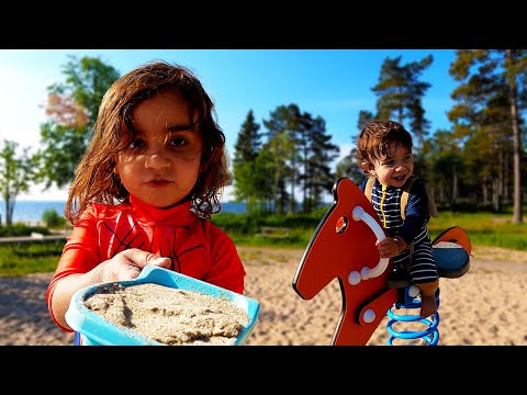 Darian & Caspian - Kids Show - Sun, Sea, and Smiles - Unforgettable Beach Day Adventure