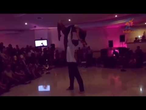 Baila Mundo - Deny Ronaldo e Alessandra Tavares (Lançamento do livro "Ai, pisaram no meu pé")