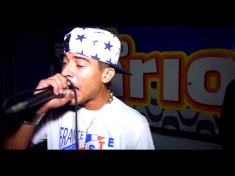 Mc Rael Show ao vivo na chopada tropa dos sem limitesrj