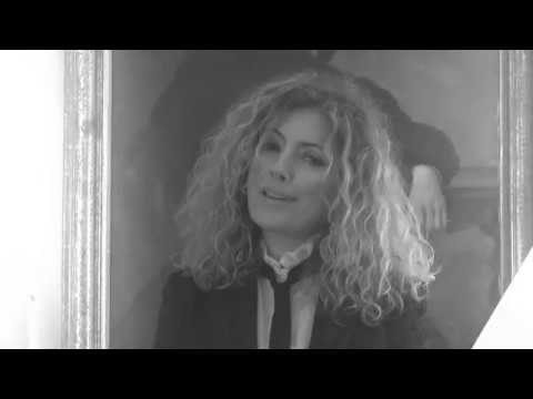 Eva Carboni - Italia Square (Music Video)