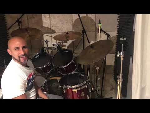Unboxing Audix D2 and d4 microphones and Toms set up at Mestre Quality Studio