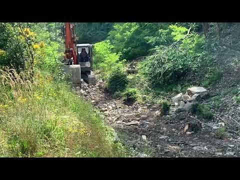 I lavori sul torrente Valle Pozzolo a Gavirate