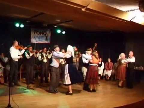 Bevonuláshoz ének: "Az én uram a vasgyárba dolgozik..." Kétlépésű és szökős