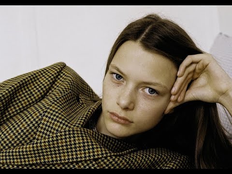 LOUISE ROBERT Model 2018 - Fashion Channel