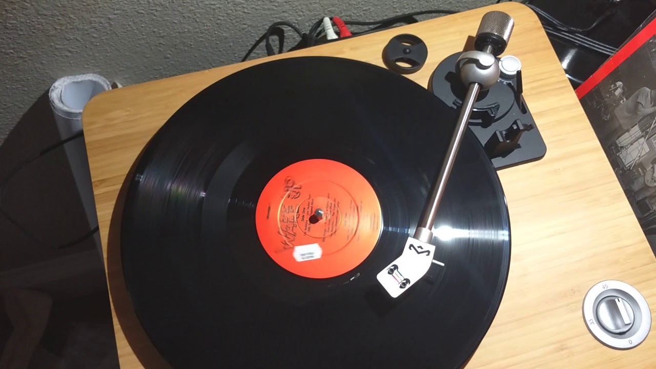 Виниловый проигрыватель Marley Stir it Up, черный