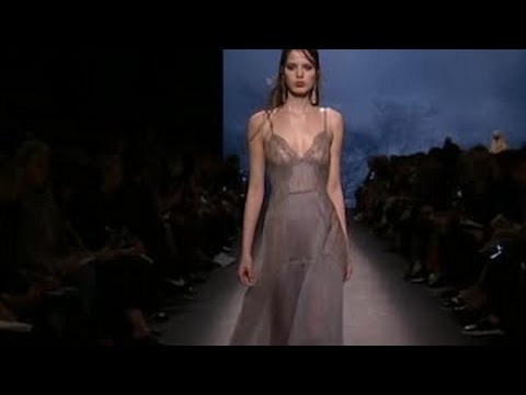 Alberta Ferretti Fall Winter 2016 Fashion Full Show