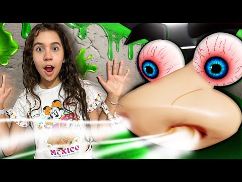 SARAH TRIED TO ESCAPE THE SNIFFER on Roblox