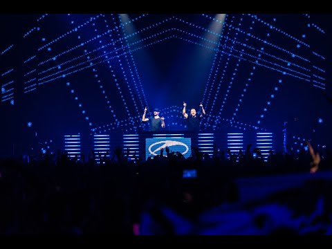 Cosmic Gate - AM2PM (live at ASOT 900 Utrecht, NL)