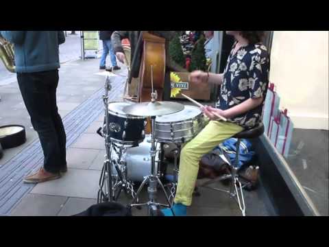 The Gents Busking In Swansea City Centre 
