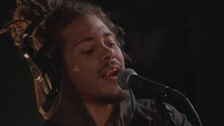 Kweku Collins - Lonely Lullabies (Live on KEXP)