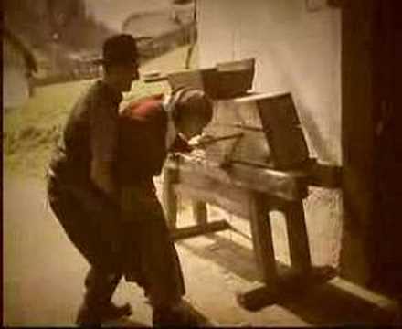 Aplavz - Ata mamo rad ima