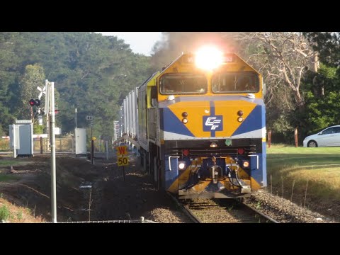 CFCLA Liveried VL Class & QUBE G Class on the Up Long Island Steel Train at Tyabb + 1 Car Sprinter