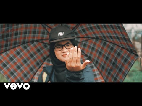 Daxsen - I Know  (Official Music Video)