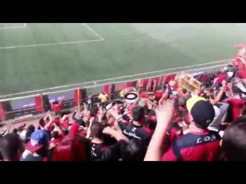 "Cada vez te quiero más - La 12 Alajuelense" Barra: La 12 &bull; Club: Alajuelense