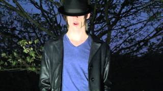 Kasabian- West Ryder Silver Bullet (college video)