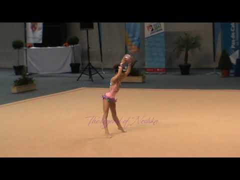 Ambre CHABOUD (FRA) ball - 2012 Calais junior AA