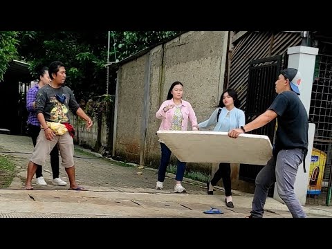 behind the scene Febri kabur dari konveksi bareng Claudia Asti | dunia terbalik | Wahidin ocil