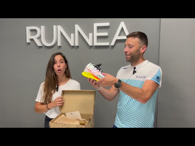 Vídeo relacionado con Nike Running Shoe Nike Pegasus Trail 4 Gore-Tex Zapatilla De Trail Running Impermeable para Hombre, Black/Anthracite-Velvet Brown, HM9728-002, 45 EU (11 US)