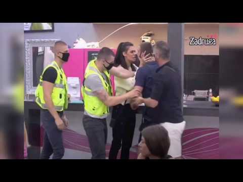 SKANDAL UŽIVO! OBEZBEĐENJE, VRIŠTANJE, LOMLJAVA: Mensur POBESNEO, ruši sve pred sobom, PLAČE I UDARA