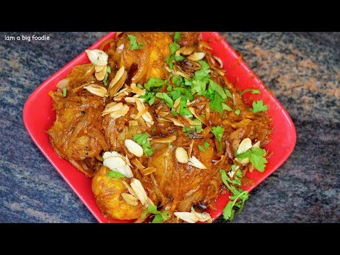 Colocasia tamarind curry Karunai kizhangu gravy for rice karunai kilangu puli kulambu