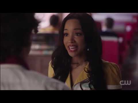 Riverdale 6x22 Tabitha ask Jughead to watch Titanic movie together.