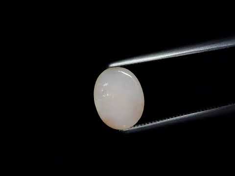 Natuurlijk Opaal Cabochon Kleur Roze 1,94 ct.