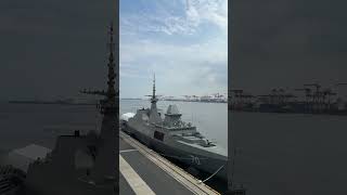 シンガポール海軍の「RSS ステッドファスト」が東京湾に入港　The Republic of Singapore Navy’s RSS Steadfast has entered Tokyo Bay.