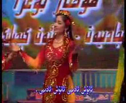 ATuSH Adimi~!(Uyghur folk music)ئاتۇش ئادىمى