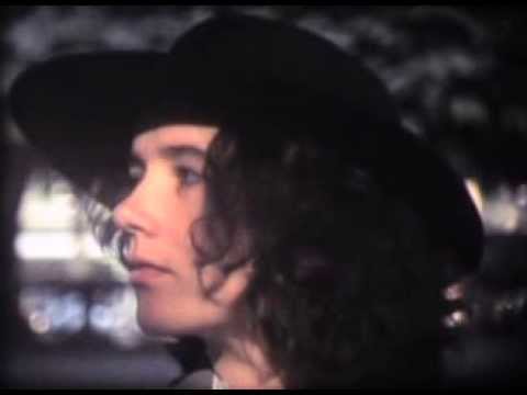 Valérie Uttscheid (1984) by Gérard Courant - Cinématon #344