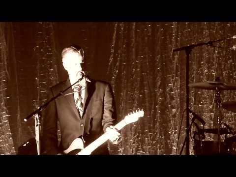 Triggerfinger - My Baby's Got A Gun Live @ CC Mechelen (Music For Life 2011)