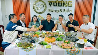 SAPA TV | THƯỞNG THỨC MÓN CẦY ĂN HOA QUẢ VÀ LẨU TỨ LINH TRƯỚC HÀNH TRÌNH ĐI CÁP NHĨ TÂN TRUNG QUỐC